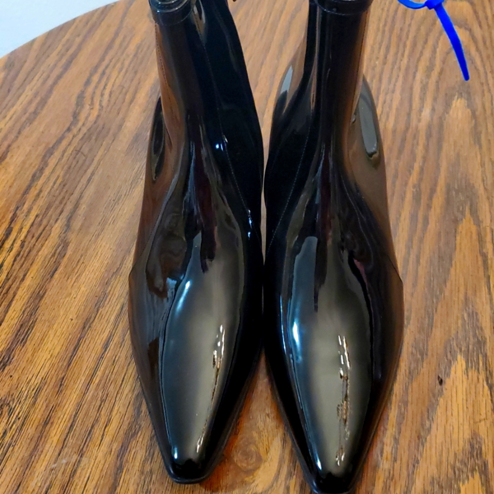 Saint Laurent Paris Arsun 70 boots EU 44 sleek black color